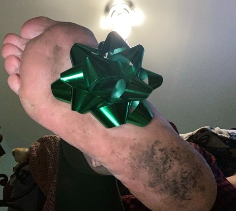 Header of dirtyfeetgirl92