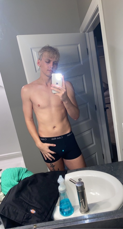 Header of logan_youngxxx